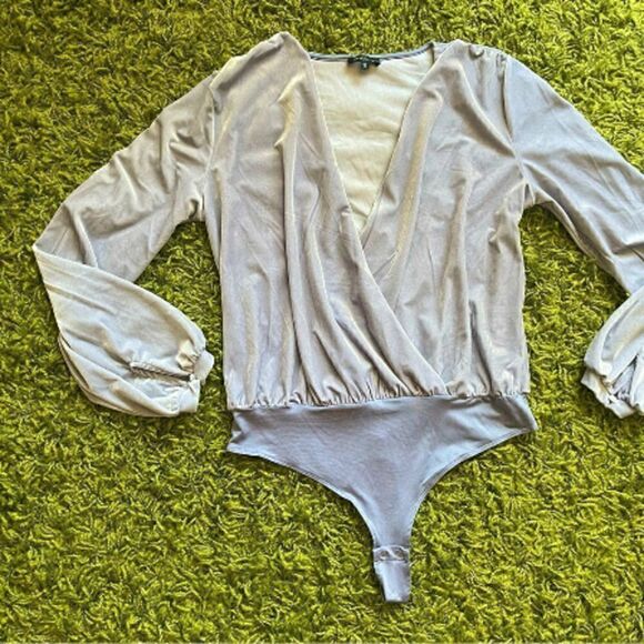 NWOT DYNAMITE BODYSUIT VELOUR LILAC - Picture 2 of 15
